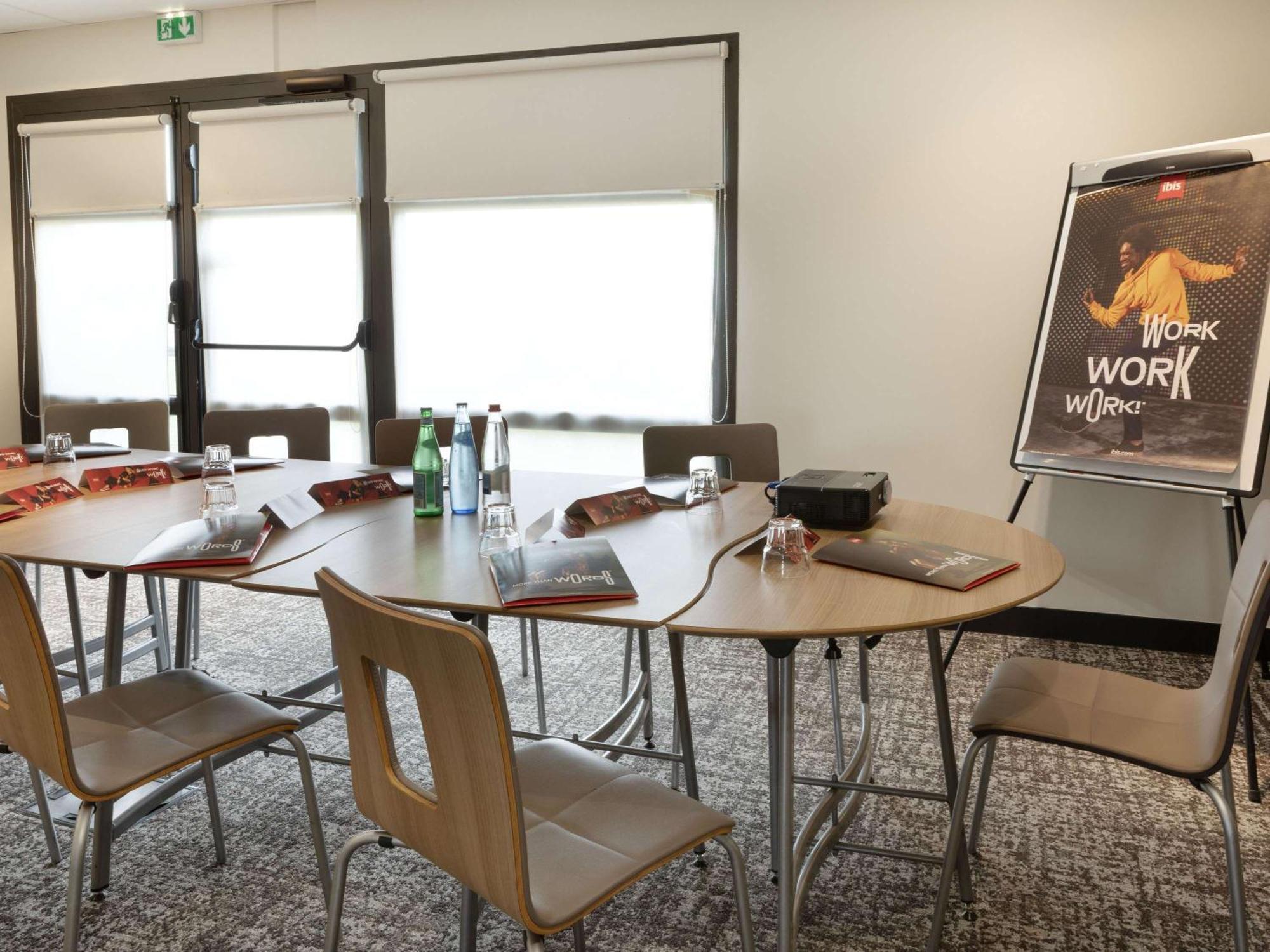 Ibis Douai Dechy Hotel Eksteriør billede